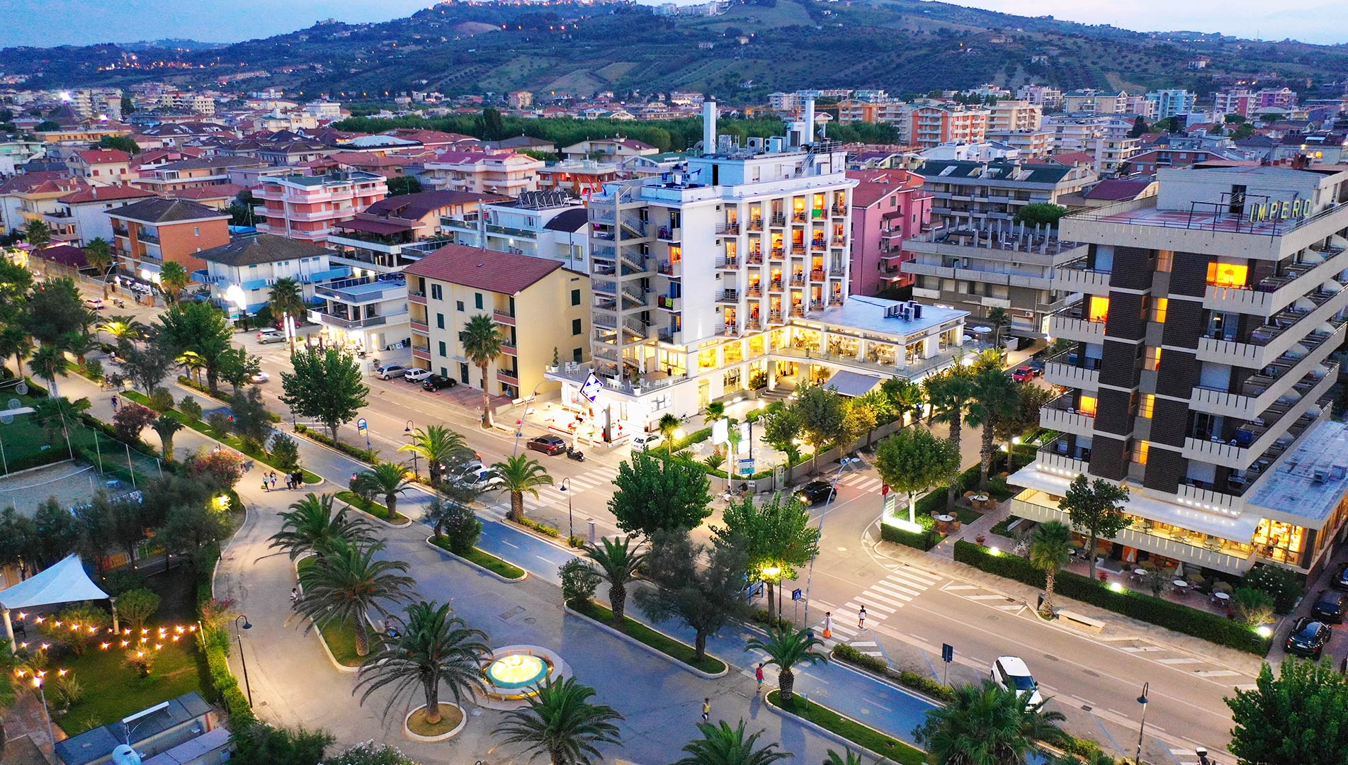 Hotel Excelsior Alba Adriatica - Albergo 3 stelle sul mare ...